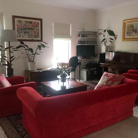 Not Quite The Ritz Bed & Breakfast Adelaide Dış mekan fotoğraf